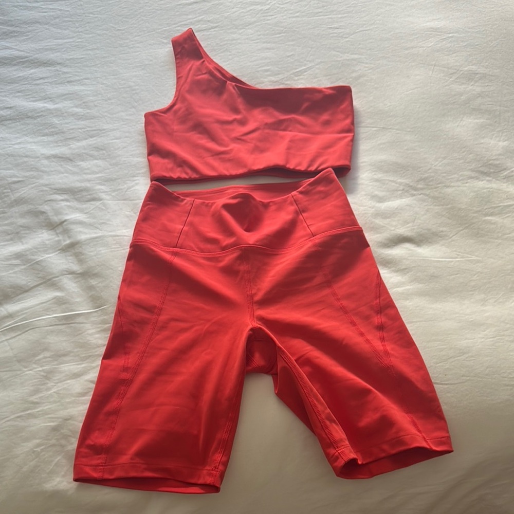 Girlfriend Collective Red One-Shoulder Set